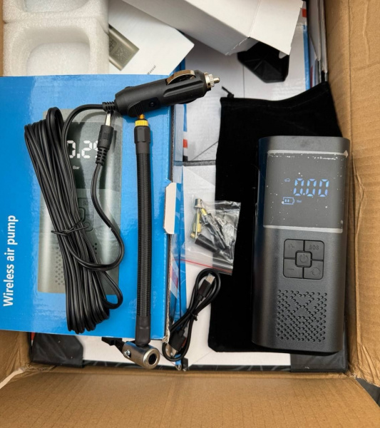 Беспроводной автомобильный компрессор wireless air pump